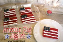"American Flag Jello Jigglers" recipe. A fun way to show some patriotism and the kids love it! #jellojigglers #recipe #patriotic#4thofJuly